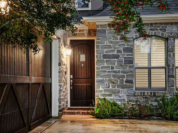 22 Mill Point Place, The Woodlands TX 77380