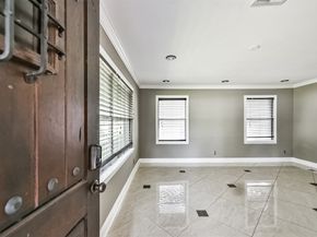 6833 Concho Street, Houston TX 77074