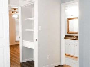 2626 Holly Hall Street 1207, Houston TX 77054