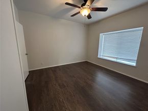 2213 S Braeswood Boulevard 12B, Houston TX 77030