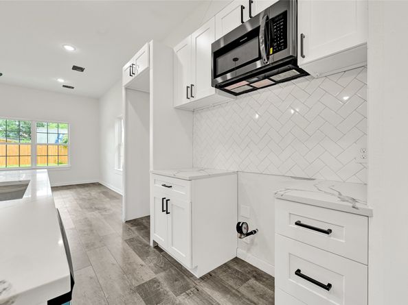 7922 Sealey Street, Houston TX 77088