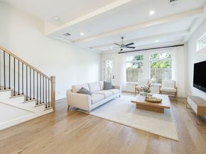 5337 Larkin Street, Houston TX 77007