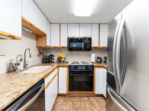 2016 Main Street 2305, Houston TX 77002