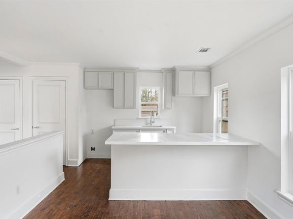 612 W Alabama Street, Houston TX 77006