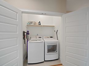 911 W 35th Street C, Houston TX 77018