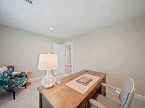 911 W 35th Street C, Houston TX 77018