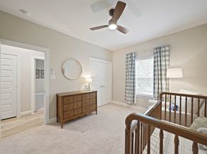 911 W 35th Street C, Houston TX 77018