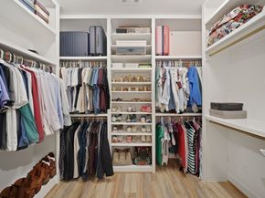 911 W 35th Street C, Houston TX 77018