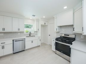 5221 Libbey Lane, Houston TX 77092
