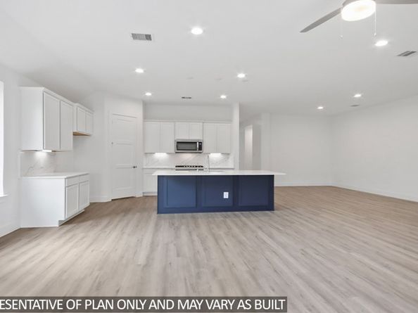 671 Paisley Harbor Court, Conroe TX 77304