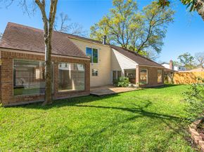 16419 Laurelfield Drive, Houston TX 77059
