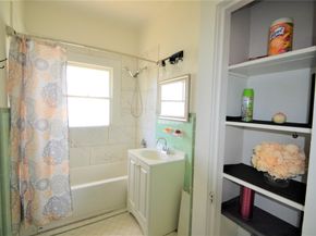 1517 BONNIE BRAE Street, Houston TX 77006