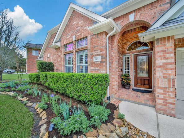 1833 Pembrook Circle, Conroe TX 77301