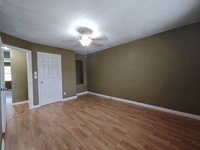 2252 Shadowdale Drive 362, Houston TX 77043