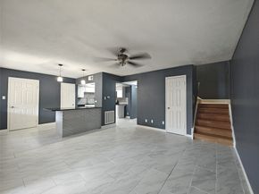 2252 Shadowdale Drive 362, Houston TX 77043