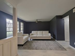 2252 Shadowdale Drive 362, Houston TX 77043