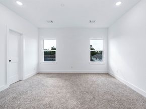 5801 Hardy Street, Houston TX 77009