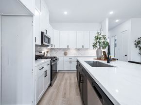 5801 Hardy Street, Houston TX 77009