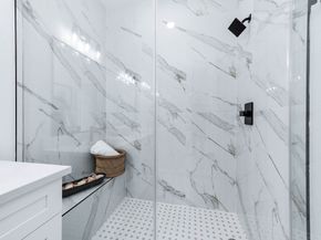 5801 Hardy Street, Houston TX 77009