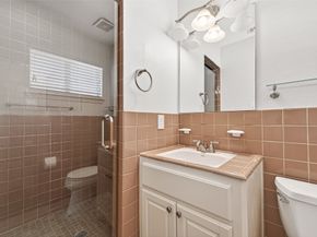4834 Spellman Road, Houston TX 77035