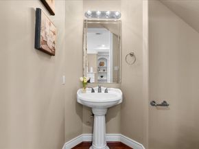 5624 Dolores St, Houston TX 77057