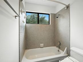 2019 Mcclendon Street, Houston TX 77030