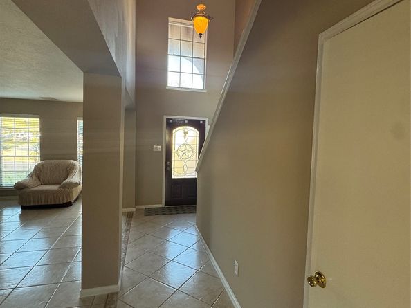 16102 Flatridge Court, Houston TX 77083