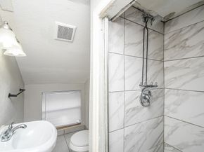 5522 Bunte Street, Houston TX 77026