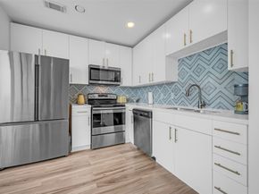 5925 Almeda Road 12406, Houston TX 77004