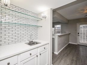 3901 Woodchase Drive 48, Houston TX 77042