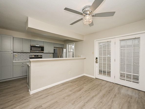 3901 Woodchase Drive 48, Houston TX 77042