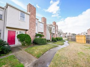 3901 Woodchase Drive 48, Houston TX 77042