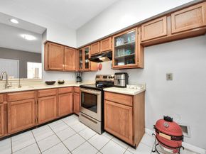 3800 Tanglewilde Street 301, Houston TX 77063