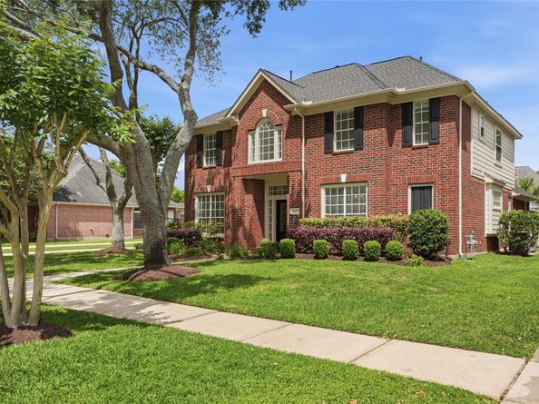 4415 Towering Oak Court, Houston TX 77059