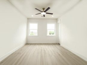 823 North Loop S, Houston TX 77022