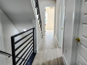 823 North Loop S, Houston TX 77022
