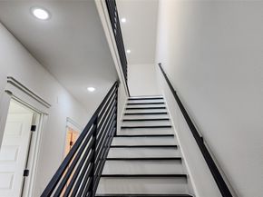 823 North Loop S, Houston TX 77022
