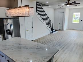 823 North Loop S, Houston TX 77022