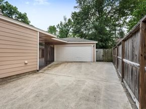2214 Lakeville Dr Drive, Kingwood TX 77339