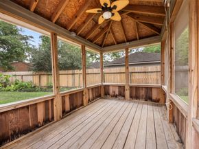 2214 Lakeville Dr Drive, Kingwood TX 77339