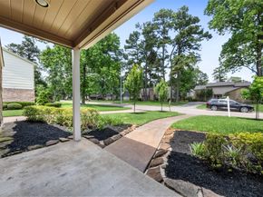 2214 Lakeville Dr Drive, Kingwood TX 77339