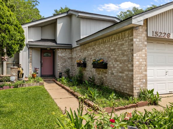 15226 Loma Paseo Drive, Houston TX 77083