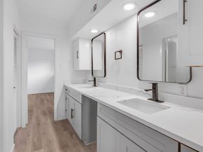 10603 Hillcroft Avenue, Houston TX 77096