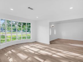 10603 Hillcroft Avenue, Houston TX 77096