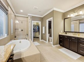 8418 Oak Leaf Point Drive, Houston TX 77055