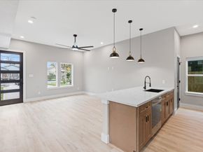 968 South Lane A/B, Houston TX 77088