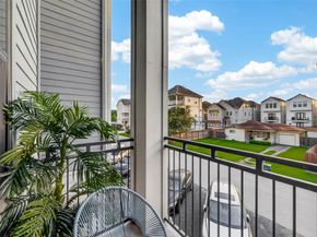 1512 Beall Street, Houston TX 77008