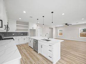 8203 Gladstone Street, Houston TX 77051