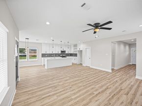 8203 Gladstone Street, Houston TX 77051