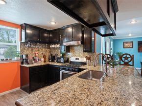 1030 Grand Oaks Drive, Houston TX 77015